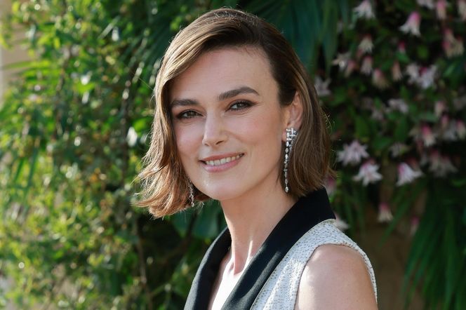 Muza projektantów, ulubienica reżyserów, modowa inspiracja dla kobiet na całym świecie. W czym tkwi sekret wyjątkowego stylu Keiry Knightley?