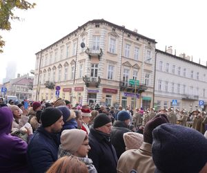  Uroczystości pod pomnikiem Józefa Piłsudskiego w Rzeszowie 