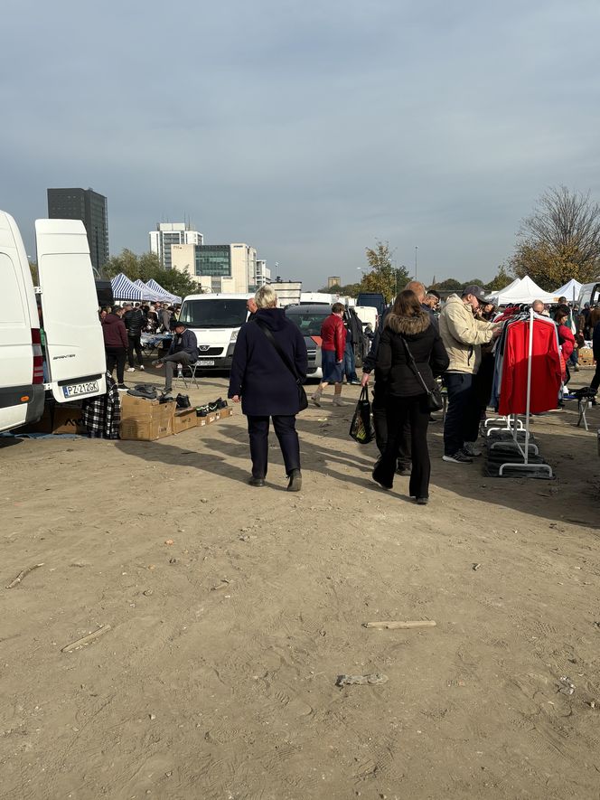 Niedzielny Targ - nowy pchli targ w Poznaniu