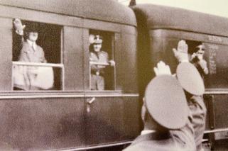 Historyczne spotkanie Hitlera i Mussoliniego w Stępinie