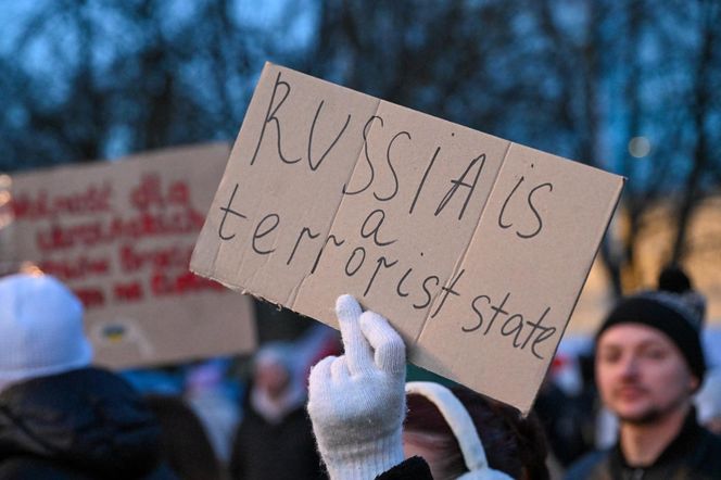 Demonstracja "Trzy lata w obronie Ukrainy" na pl. Solidarności