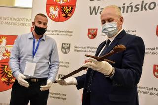 Sensacyjne odkrycie pod Olsztynem! Znaleziono nagi miecz grunwaldzki