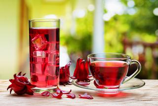 Ice tea z hibiskusem - PRZEPIS na domową herbatę mrożoną