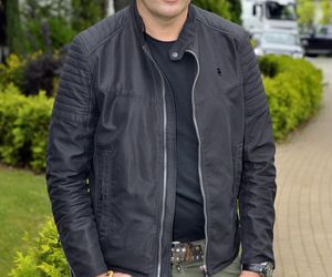 Tomasz Karolak ma dziś urodziny. Za te role fani pokochali go najbardziej!