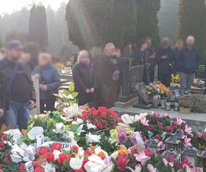 Pogrzeb Krzysztofa Kononowicza w Białymstoku. Fani pożegnali legendę internetu