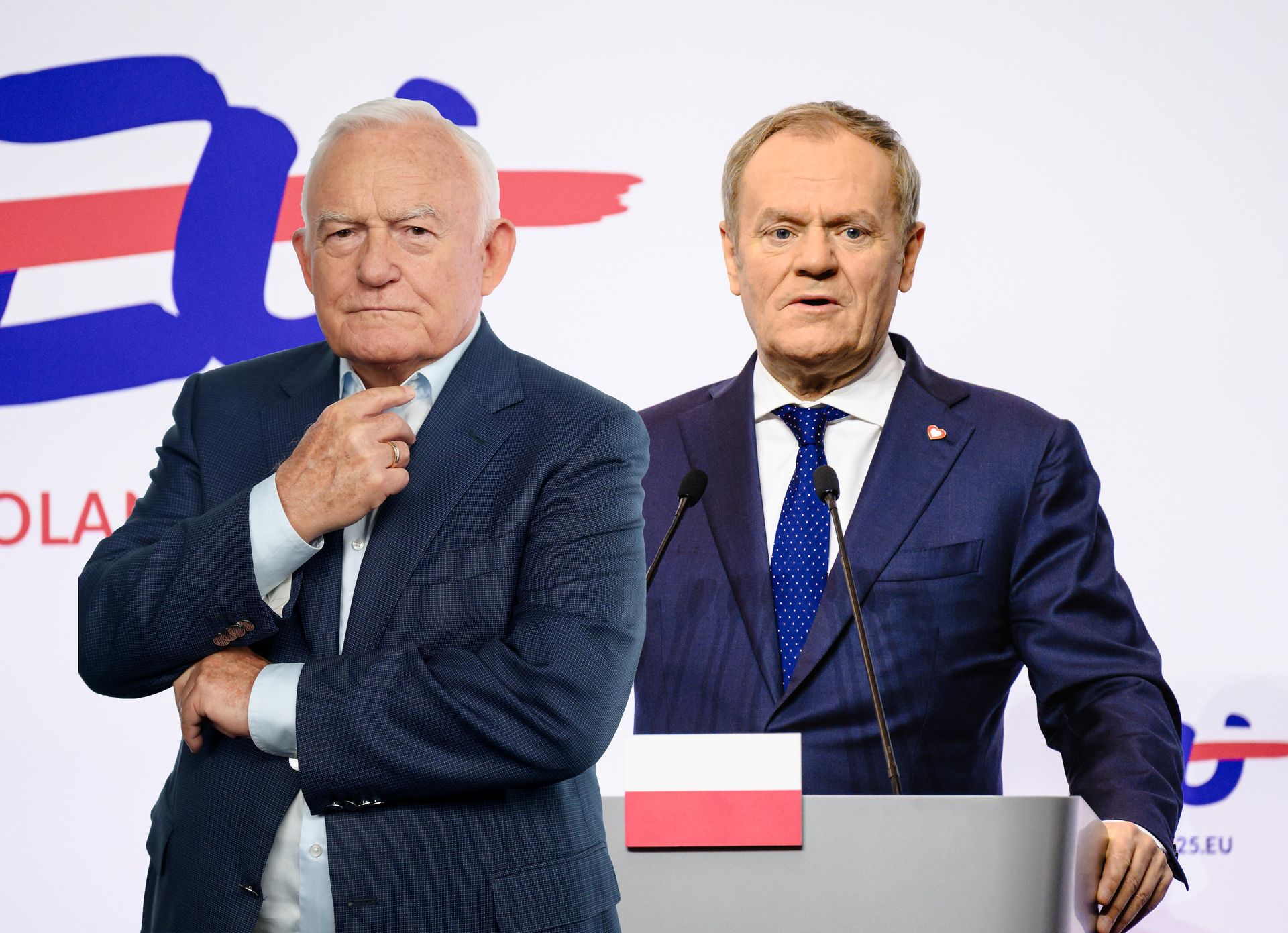 Miller radzi Tuskowi: "Musi przestać być dobrotliwym tatusiem i rządzić twardą ręką"