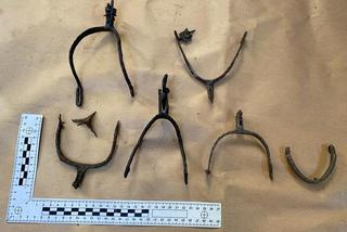 Nielegalne skarby z epoki średniowiecza odzyskane przez policjantów