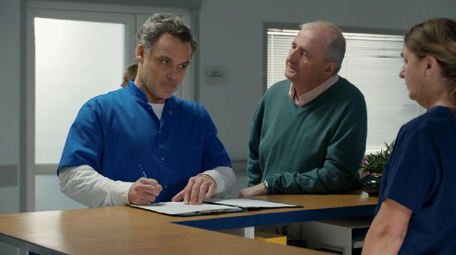 Barwy szczęścia, odcinek 3176. Karol (Jan Wieczorkowski), Jaworski (Jacek Kałucki)