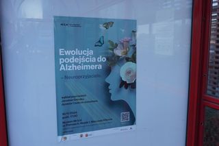Fałszywy przystanek przy Centrum Alzheimera