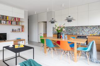 Kolorowe mieszkanie w stylu skandynawskim