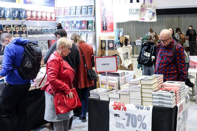 Targi Książki w Katowicach to okazja do zdobycia autografów pisarzy