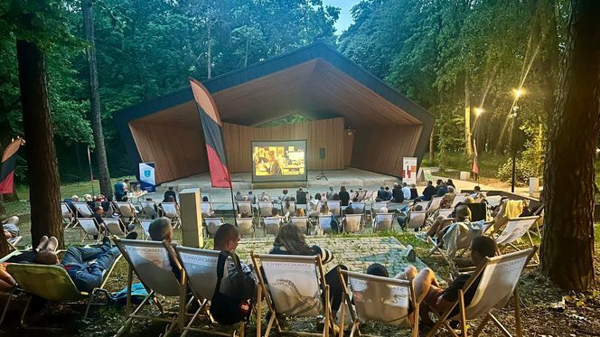 Kino na leżakach w Parku (Starachowice)