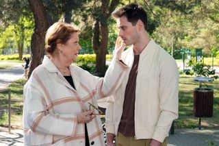 Barwy szczęścia, odcinek 3094: Cezary zbuntuje się przeciw Józefinie. Wszystko będzie uzgadniał z Natalią 