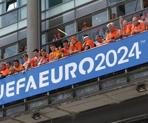 Potężna wpadka na Euro 2024. Fani szukający informacji o głównym sponsorze Euro 2024 natknęli się na gorszące sceny