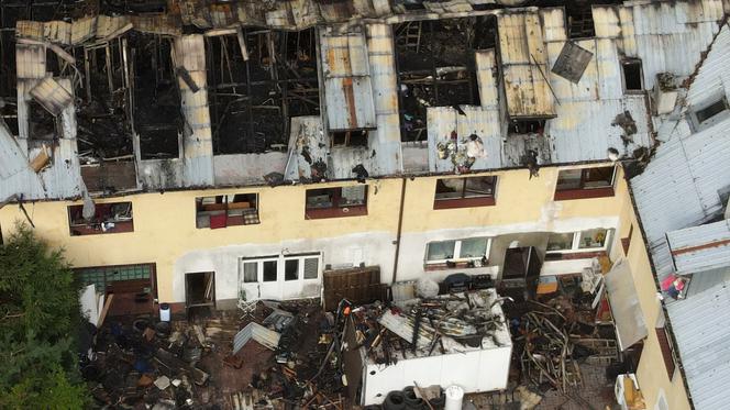 Spłoną hostel w Piasecznie. Strażacy znaleźli zwęglone ciało