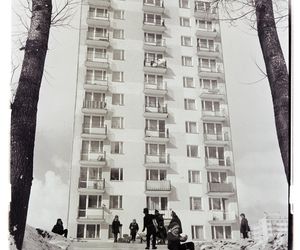 Zielona Góra w zimowej aurze. Czesław Łuniewicz uchwycił zimę kilkadziesiąt lat temu na fotografiach