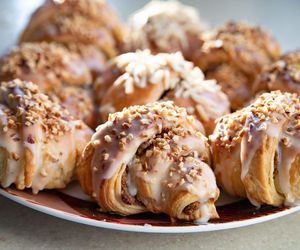 Czarne, na maśle czy wegańskie? Rogale bez certyfikatu cieszą się coraz większą popularnością