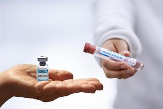 Ministerstwo zdrowia: W Polsce wykonano już ponad 16 milionów szczepień. W pełni zaszczepionych blisko 5 milionów osób