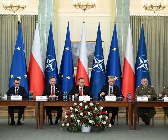 Posiedzenie Rady Bezpieczeństwa Narodowego. Prezydent Nawrocki: Zdaliśmy test