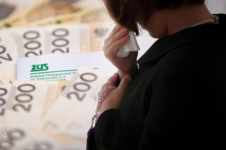 Renta wdowia: ZUS radzi, jak zyskać nawet 15 proc. więcej pieniędzy. Liczby nie kłamią!