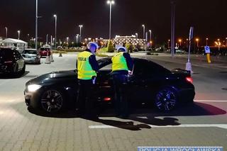 Nielegalne wyścigi we Wrocławiu. Jednej nocy wystawiono prawie 200 mandatów  