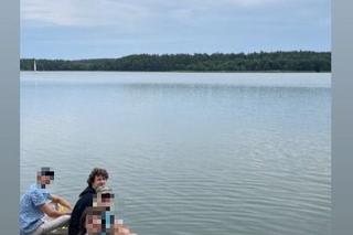 Jakub Jankiewicz (Antek Szefler w M jak miłość) z przyjaciółmi na wakacjach 