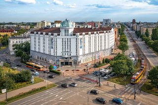 Od Koszmaru Sześciolecia do ikony Warszawy. Hotel Sobieski już po transformacji
