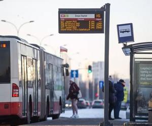 Nowe tablice na gdańskich przystankach. Łącznie zainstalowanych będzie 75 wyświetlaczy