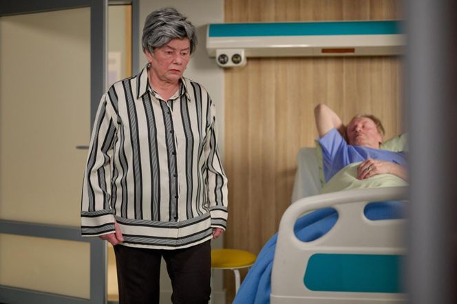 Na Wspólnej odc. 4033. Juliusz (Daniel Olbrychski), Sabina Szulc (Małgorzata Duda-Kozera)