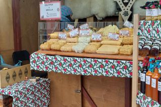 Bydgoski Jarmark Świąteczny 2024 już otwarty. Byliśmy tam i sprawdizliśmy ceny