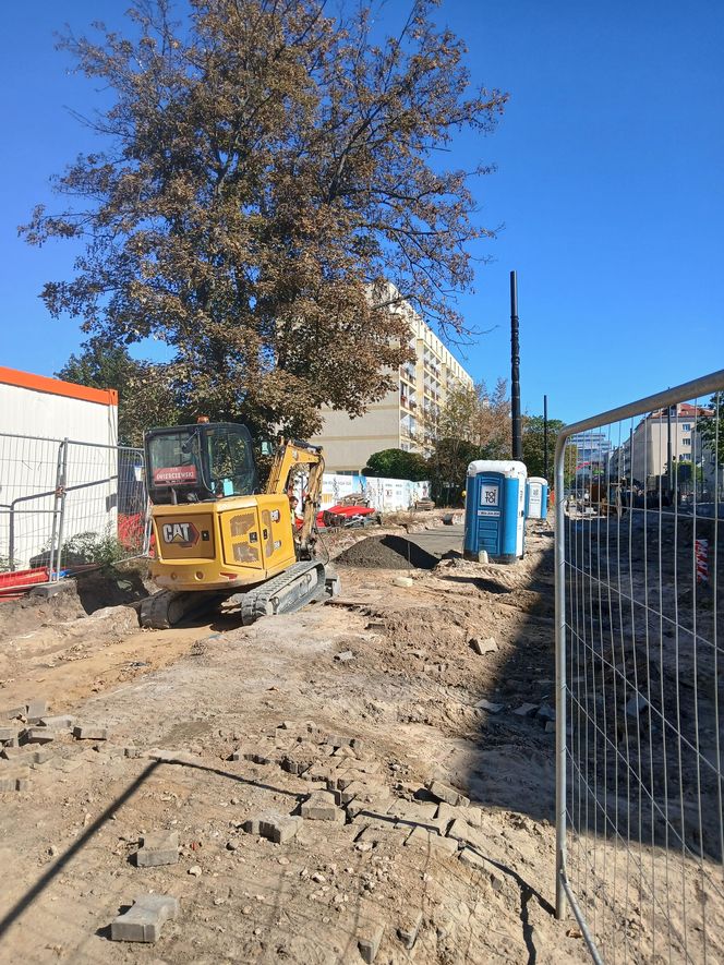 Budowa tramwaju na ul. Rakowieckiej w Warszawie