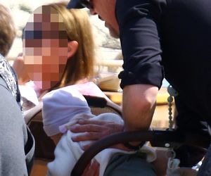 Krzysztof Ibisz je żonie z ręki