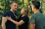 Barwy szczęścia odc. 3124. Syn Szymańskiego (Maciej Czerklański), Mariusz  (Rafał Cieszyński), Szymańska (Agata Pruchniewska)