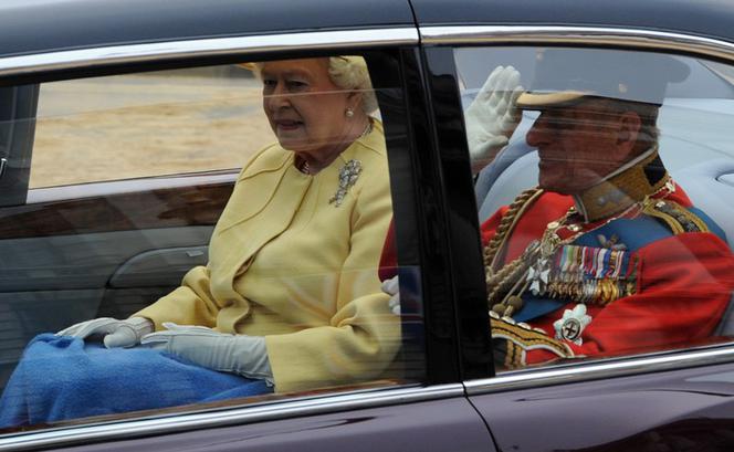 Królowa Elżbieta II na ślubie księcia Williama