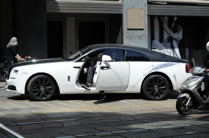 Wojciech Szczęsny w aucie za 1,7 mln zł! To Rolls-Royce Wraith
