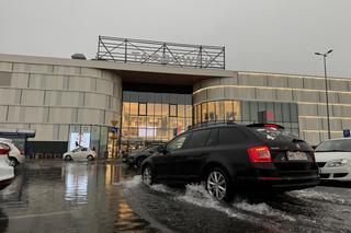 Potężna nawałnica nad Warszawą. Spadły hektolitry deszczu!