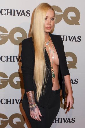 Iggy Azalea bez stanika