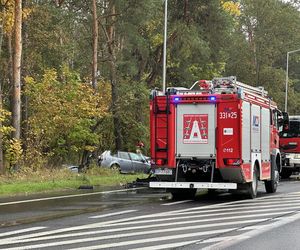 Piotrków Trybunalski. Śmiertelny wypadek kierującej saabem. Zginęła na oczach dzieci [ZDJĘCIA].