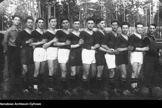 Żydowski Klub Sportowy Hapoel Białystok. Na zdjęciu piłkarze. 1935 rok