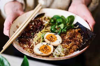 Ten ramen robię sama w domu. Prosty przepis, a jaki smak!