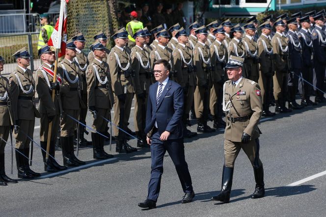 Warszawa. Defilada z okazji Święta Wojska Polskiego