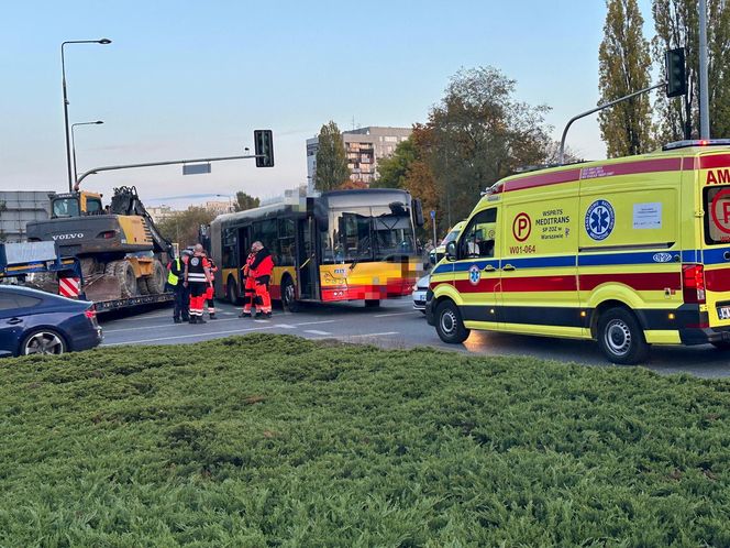 Wypadek autobus laweta