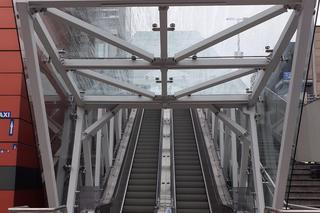 Ruchome schody przy MDA w Krakowie znów działają