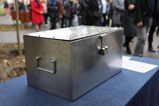 Uroczyste odsłonięcie tablicy al. Europejskiej Stolicy Młodzieży Lublin 2023 i zakopanie kapsuły czasu w Parku Ludowym