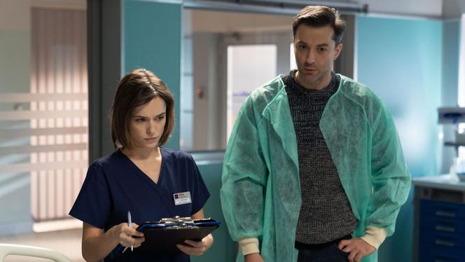 Na dobre i na złe odc. 737. Julka (Aleksandra Hamkało), Marcin (Filip Bobek)