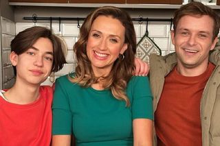 Barwy szczęścia. Nowa rodzina Huberta i Asi już bez Marysi. Nie wróci już od Klary z USA? - ZDJĘCIA