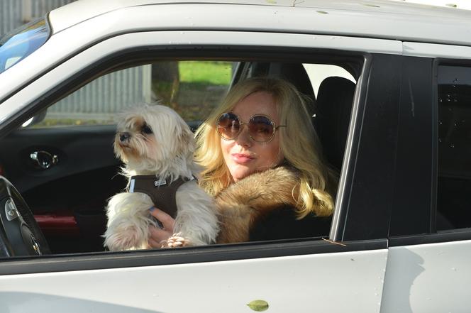 Mieszkańcy Skolimowa dostali kurtki