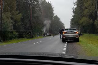 Wypadek na drodze krajowej nr 65 Białystok-Bobrowniki. Zginął kierowca i troje dzieci