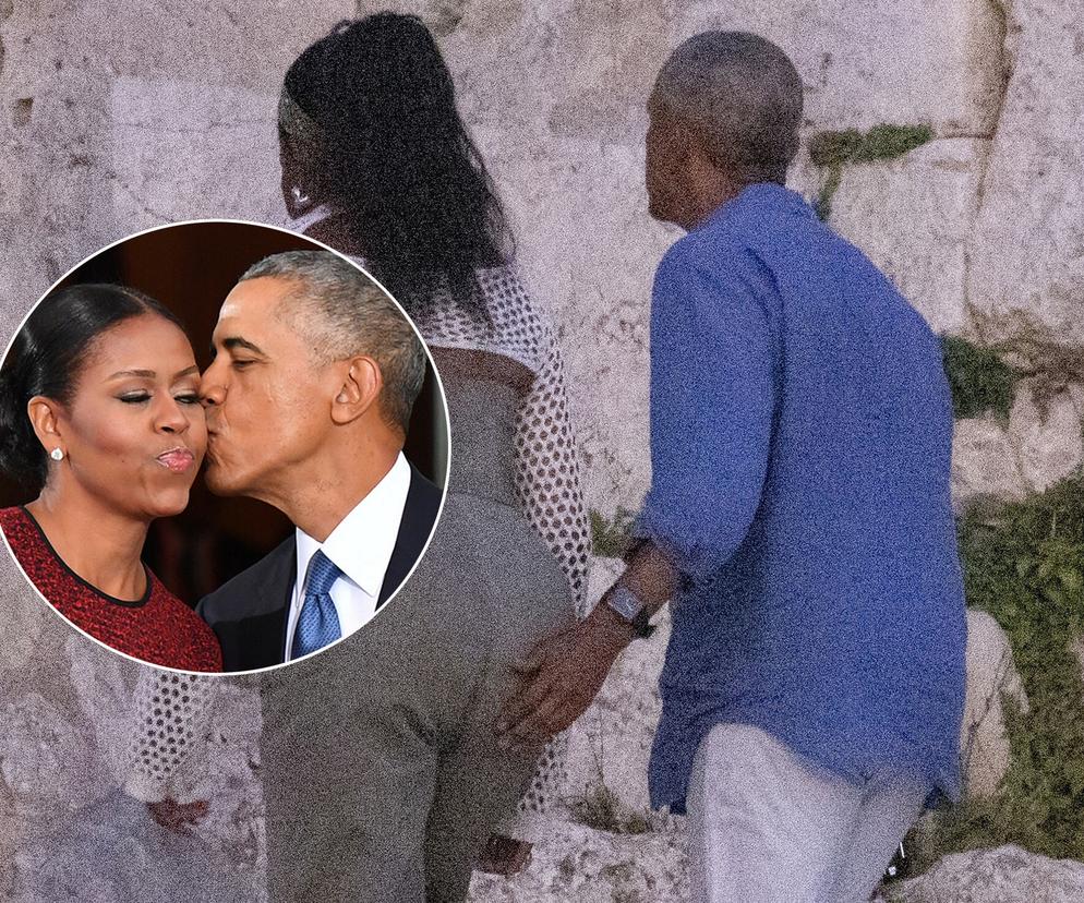 Barack Obama kładzie dłoń na pośladku żony Michelle podczas wspinania się po starożytnych schodach na Akropolu w Grecji