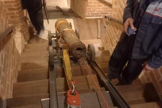   Z piwnic zamku w Lidzbarku Warmińskim wydobyto armatnie lufy. Będzie można je obejrzeć [ZDJĘCIA]